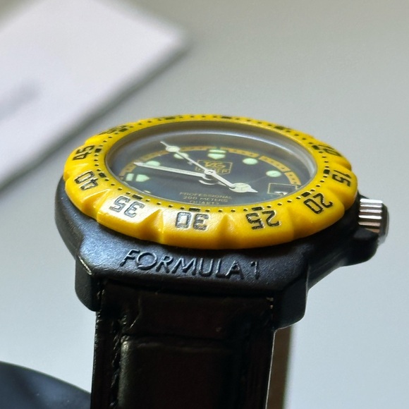 TAG Heuer Formula 1 Professional 380.508 Ladies' 28mm Vintage Sport Watch - Picture 6 of 14